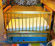 Детская кроватка для ребенка 0-3 лет